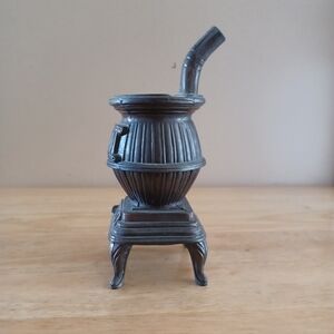 Vtg. Small  Cast Iron Pot Belly Stove W Floral Salesman Sample, Display Piece